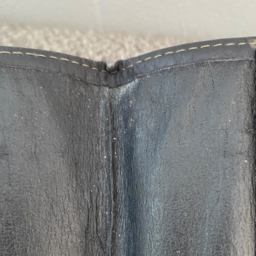 Fendi Tan and Black Logo checkbook holder - Picture 4 of 13